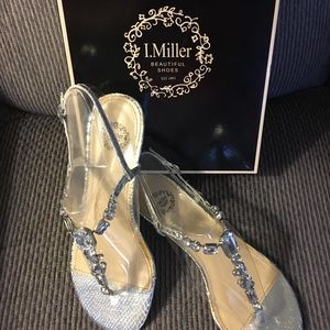 Silver clear stone dressy sandal.